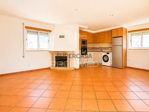 Moradia T2 em Santa Catarina da Serra e Chainça, Leiria