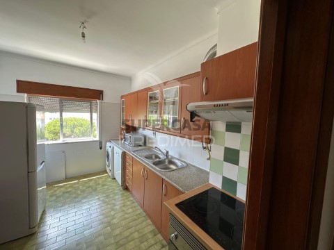 Apartamento T2 em União das Freguesias de Setúbal, Setúbal