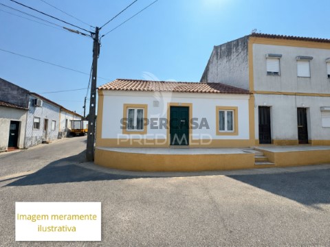 Maison 3 Chambres au São Miguel do Rio Torto e Rossio Ao Sul do Tejo, Abrantes