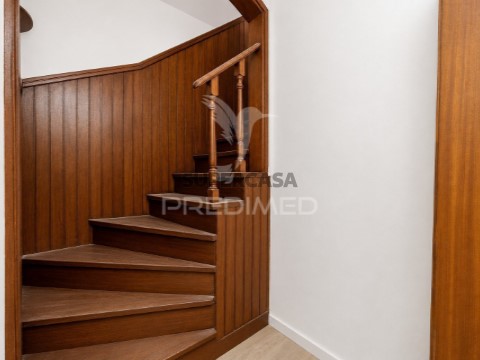 Apartamento T2 em Alcobaça e Vestiaria, Alcobaça