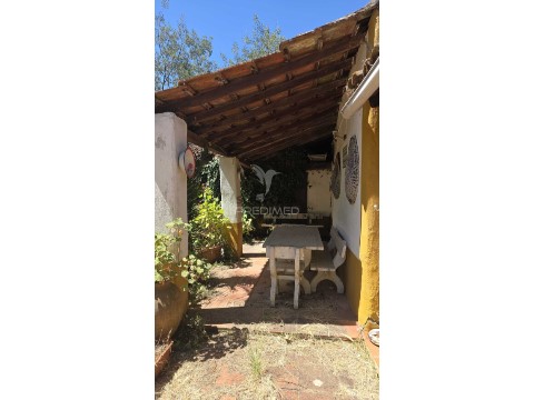 Moradia T2 em Malhou, Louriceira e Espinheiro, Alcanena