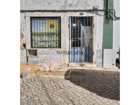 Comercial em Nossa Senhora da Conceição e São Bartolomeu, Vila Viçosa