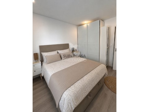 Apartamento T2 em Charneca de Caparica e Sobreda, Almada