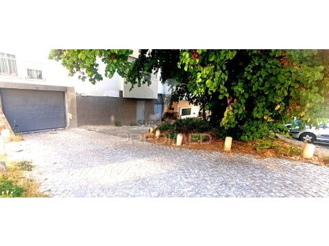 Garagem em Olivais, Lisboa
