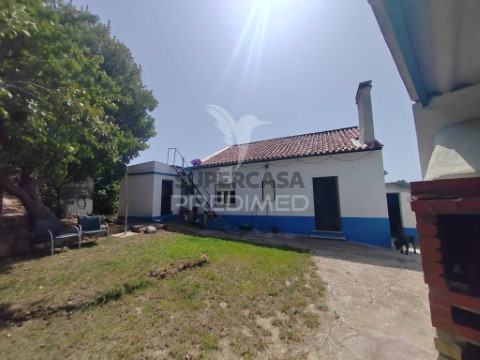 Moradia T3 em União Freguesias Santa Maria, São Pedro e Matacães, Torres Vedras