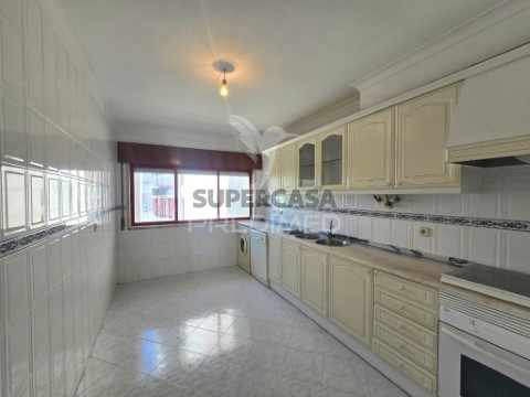 Apartamento T2 em Algueirão-Mem Martins, Sintra