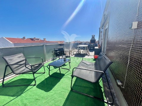 Apartamento T2 em Baixa da Banheira e Vale da Amoreira, Moita
