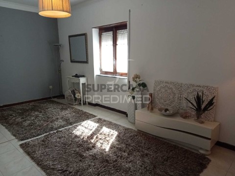 Moradia T3 em Salvador e Santa Maria da Feira, Beja