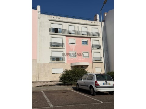 Apartamento T3 em Assunção, Ajuda, Salvador e Santo Ildefonso, Elvas