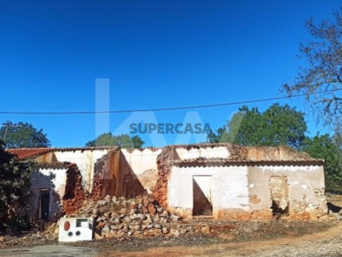 Moradia T5 em Paderne, Albufeira
