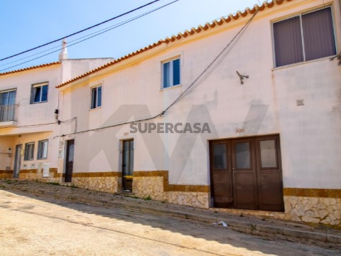 Moradia T4 em Vila do Bispo e Raposeira, Vila do Bispo