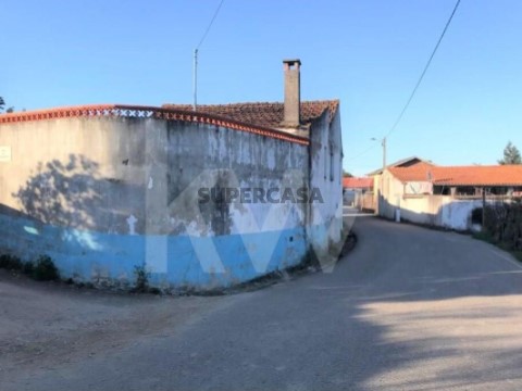 Moradia T2 em Semide e Rio Vide, Miranda do Corvo