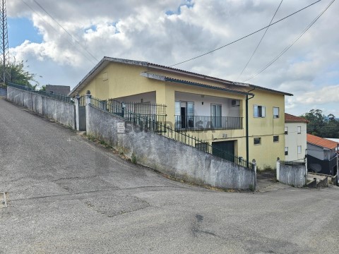 Prédio em Eiras e São Paulo de Frades, Coimbra