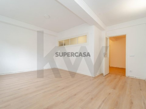 Apartamento T4 em Sé Nova, Santa Cruz, Almedina e São Bartolomeu, Coimbra