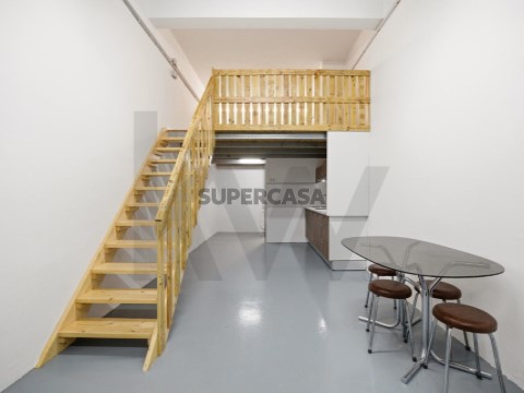 Garagem em Sé Nova, Santa Cruz, Almedina e São Bartolomeu, Coimbra