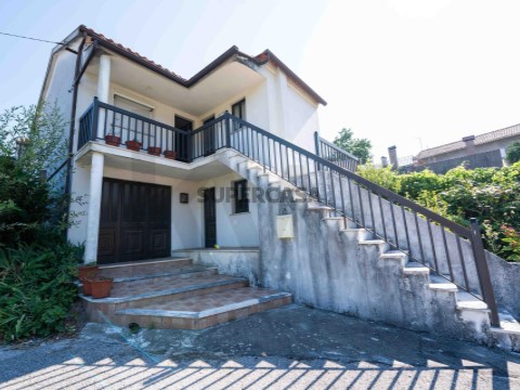 Moradia T2 em Figueira de Lorvão, Penacova