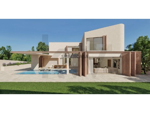 Moradia T5 em Barcarena, Oeiras