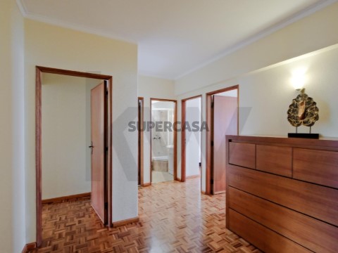 Apartamento T3 em Benfica, Lisboa
