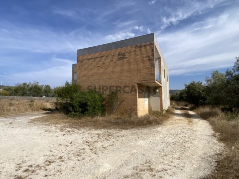 Moradia T4 em Batalha - Exterior