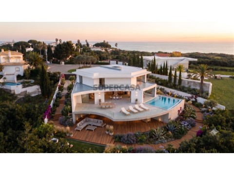 Villa T4 Triplex em Lagoa e Carvoeiro, Lagoa