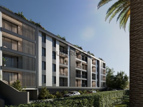 Apartamento T2 em Estrada João Gonçalves Zarco, Câmara de Lobos