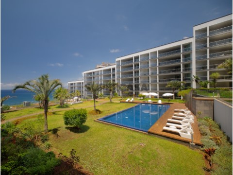 Apartamento T2 na Rua do Cabrestante, São Martinho