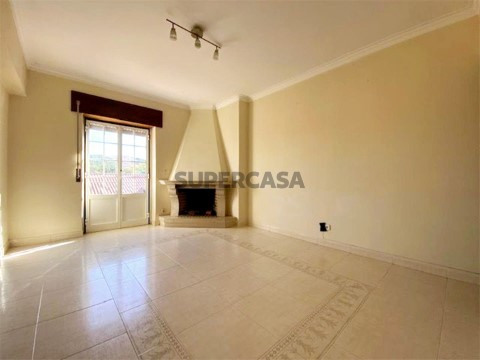 Apartamento T2 em Loures, Loures