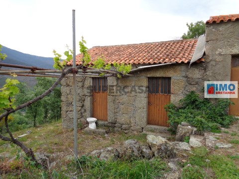Moradia Isolada T1 em Teixoso e Sarzedo, Covilhã
