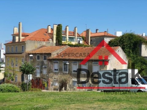 Prédio em Campolide, Lisboa