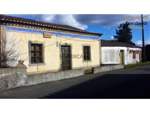 Terrain au Envendos, Mação