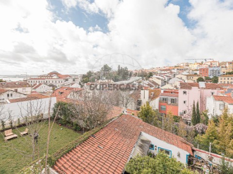 Prédio em Santo António, Lisboa