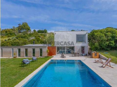 Moradia T4 em Alenquer (Santo Estêvão e Triana), Alenquer