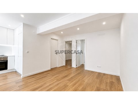 Apartamento T2 em Lumiar, Lisboa