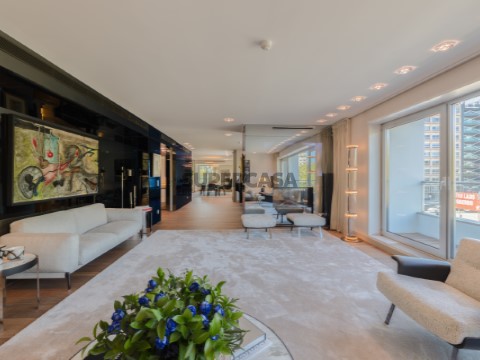 Apartamento_Campo_Pequeno_40