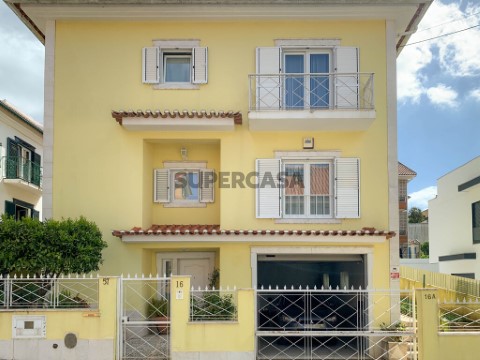 Moradia T5 em Ramada e Caneças, Odivelas