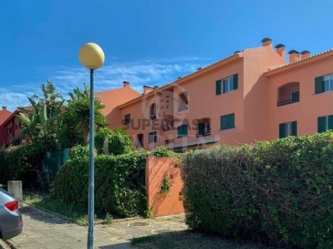Apartamento T2 em Charneca de Caparica e Sobreda, Almada