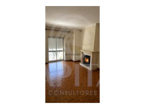 Apartamento T2 em Encosta do Sol, Amadora