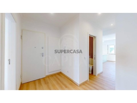 Apartamento T3 em Póvoa de Santo Adrião e Olival Basto, Odivelas