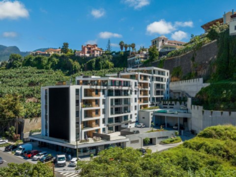 Apartamento T5 em São Pedro, Funchal