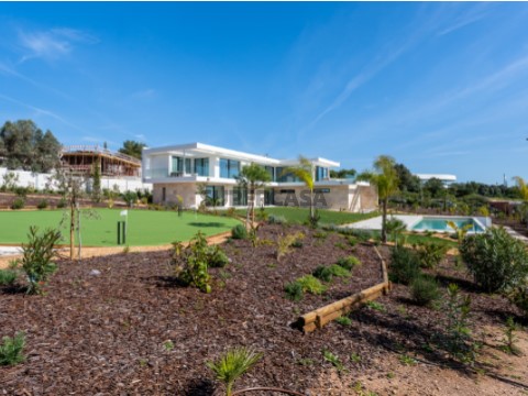 Villa T4 em Urbanização Vale da Lama, Odiáxere