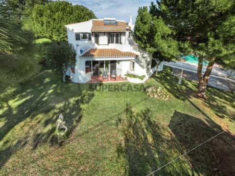 Moradia T4 em Porches, Lagoa