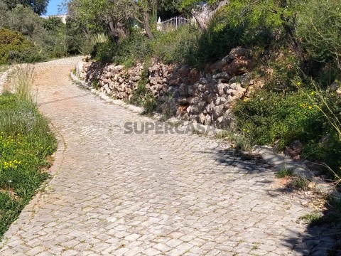 Terreno em Santa Bárbara de Nexe, Faro