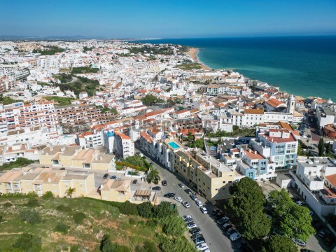 Gebouw Op Albufeira e Olhos de Água, Albufeira