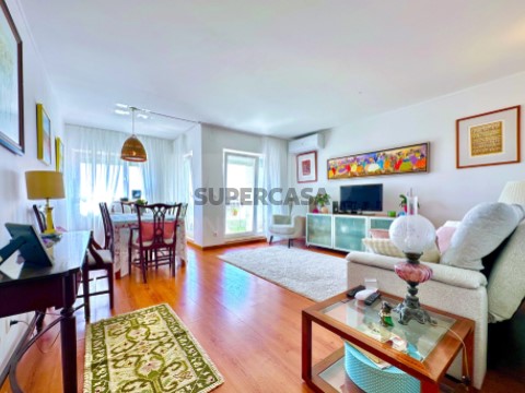Apartamento T2 em Santa Clara, Lisboa
