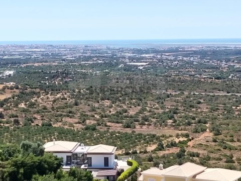 Terreno em Santa Bárbara de Nexe, Faro
