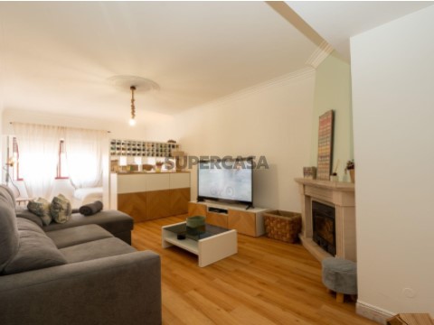 Apartamento T2 em Cacém e São Marcos, Sintra