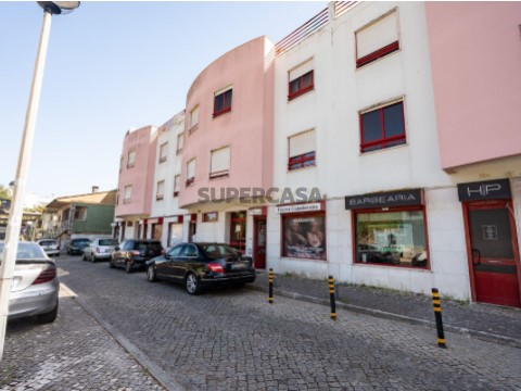 Apartamento T4 em Ramada e Caneças, Odivelas