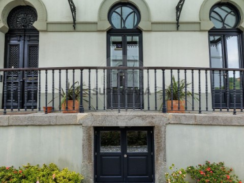 Gebouw Op Cedofeita, Santo Ildefonso, Sé, Miragaia, São Nicolau e Vitória, Porto