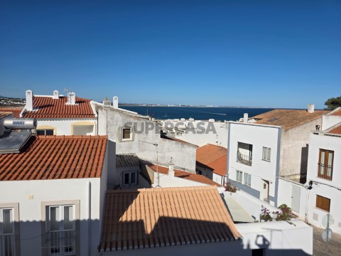 Moradia T3 Duplex na Rua do Adro, São Gonçalo de Lagos