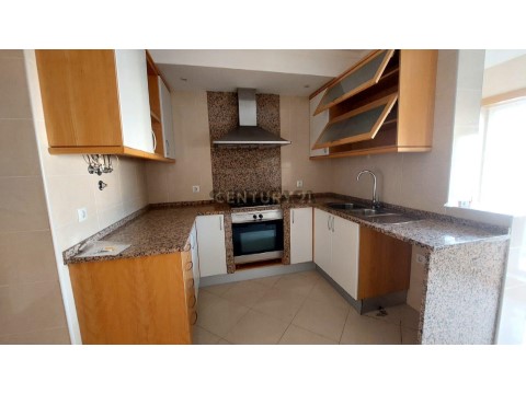 Apartamento T3 em Carregado e Cadafais, Alenquer